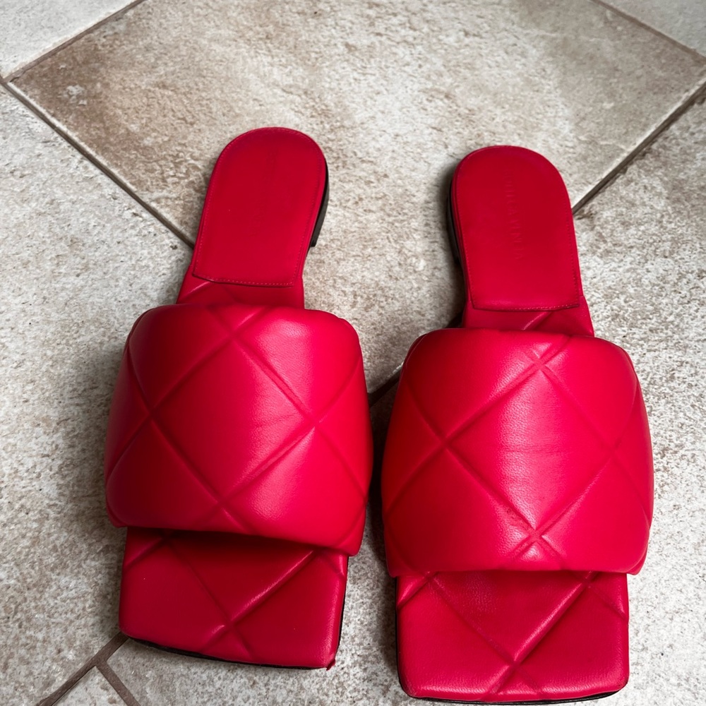 Bottega Veneta quilted sandals 39.5